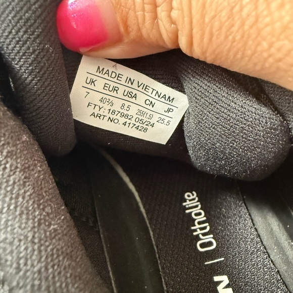 NIB Salomon Women’s Speedcross 6 Trail Running Shoes in Black/Phantom size 8.5 - Picture 9 of 10